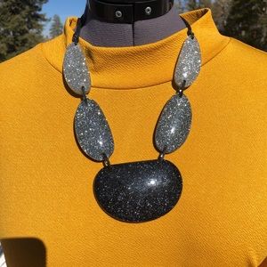 Necklace and earring set